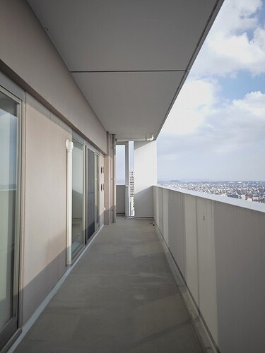 バルコニー　南側バルコニー