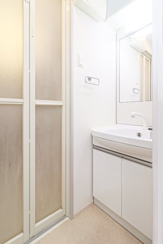 洗面設備　別号室のものです。現状優先になります。