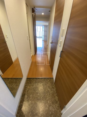 玄関　アーバネックス心斎橋　玄関スペース