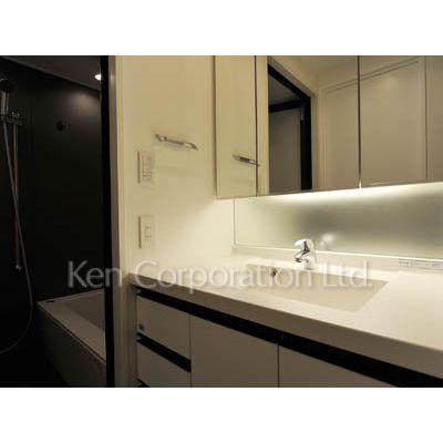 洗面設備　同タイプ9階のお部屋を撮影。仕様が異なることがあります。