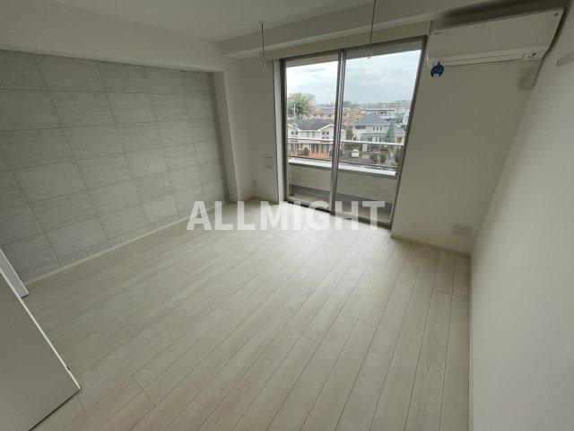 居室・リビング　★お部屋探しはオールマイト不動産までご相談下さい♪