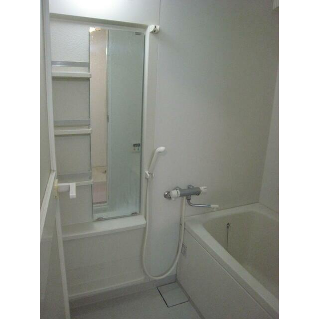 バス・シャワールーム　お風呂です