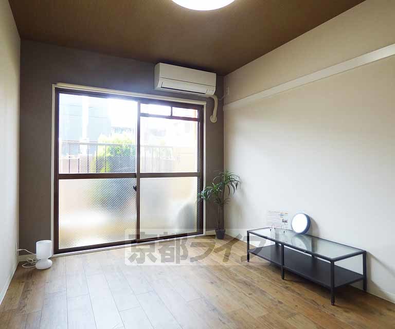 居室・リビング　綺麗なお部屋です