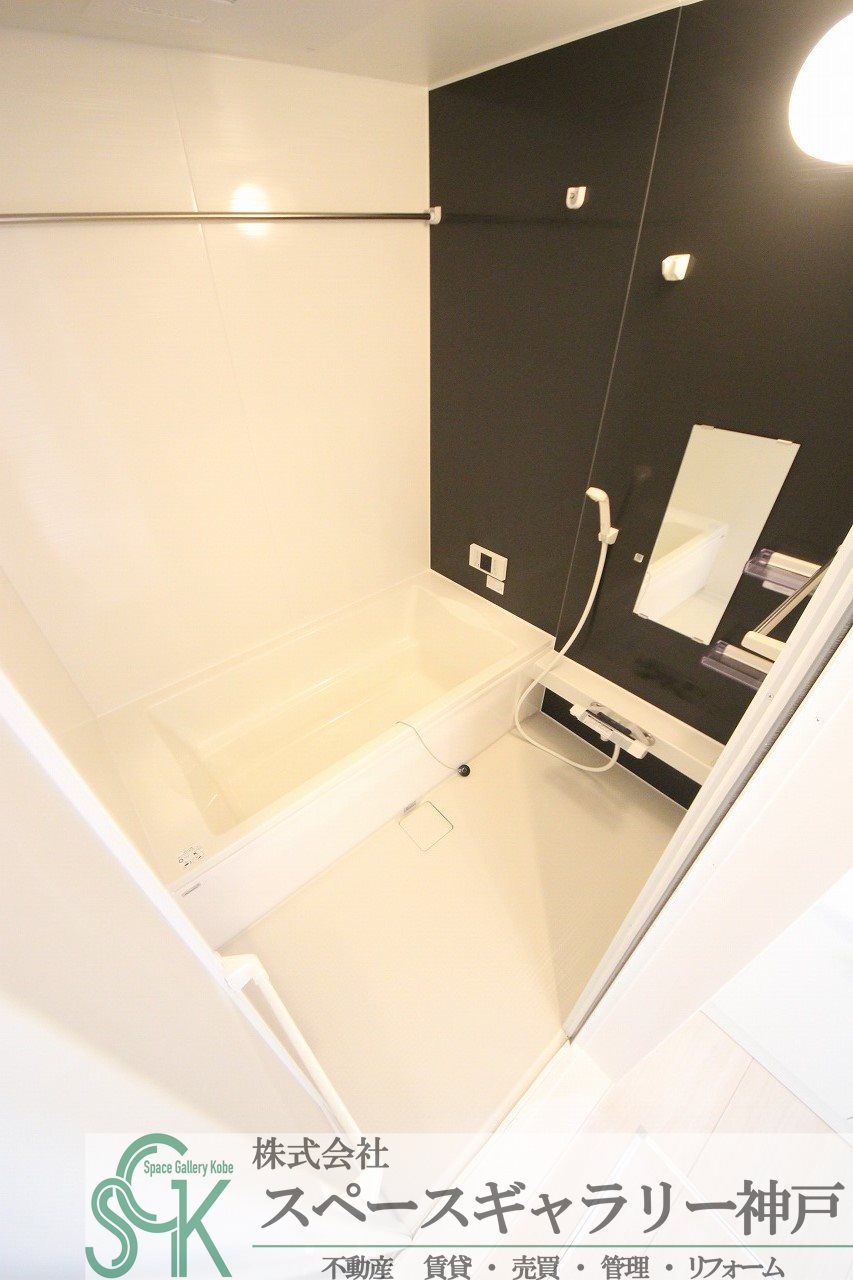 バス・シャワールーム　※同メーカーの別物件の写真です※