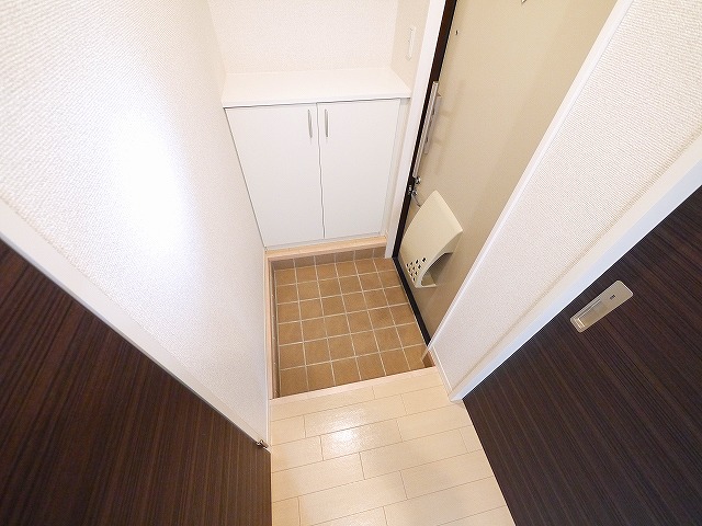 玄関　シンプルで使いやすい玄関です