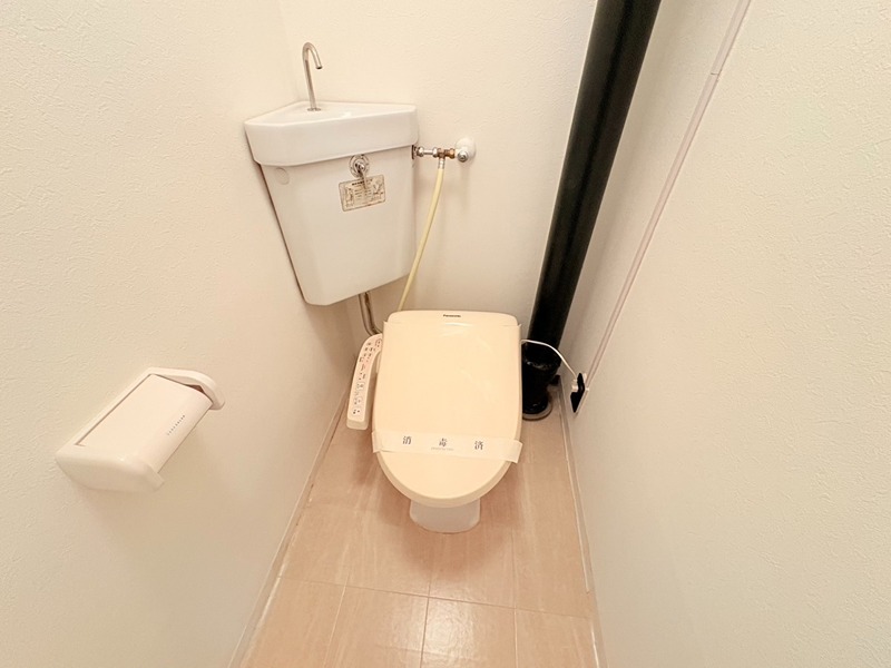 トイレ　※他号室参考写真