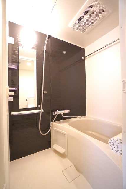 バス・シャワールーム　※写真は同タイプ住戸です。