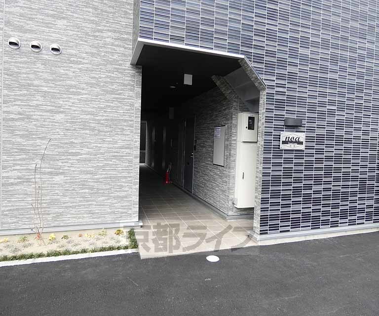 その他共有部分　建物入り口になります。