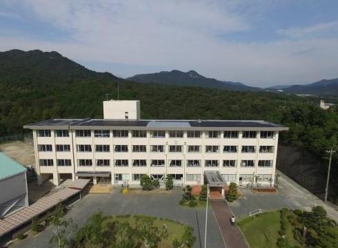 中学校　大道中学校（中学校）まで2000m