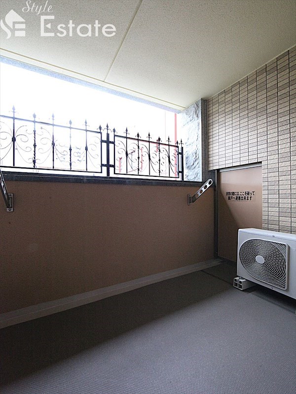 バルコニー　バルコニー