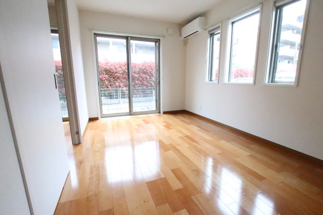 居室・リビング　★７．５帖の洋室です★