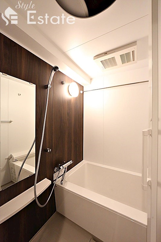 バス・シャワールーム　風呂