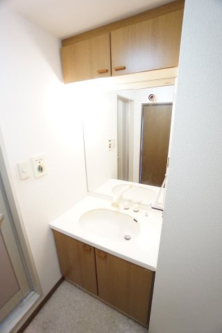 洗面設備　※同物件の写真です。