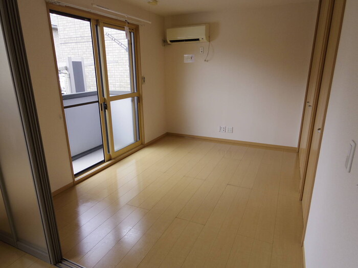 その他部屋・スペース　洋室（エアコン・室内物干し付）