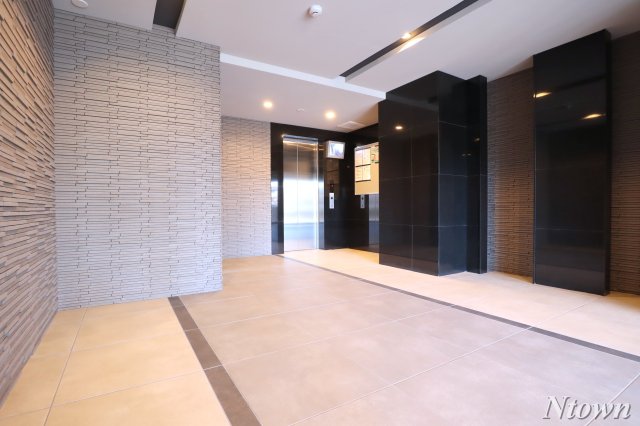 ロビー　落ち着いたロビーです