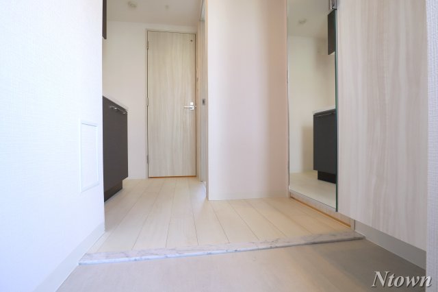 玄関　明るい玄関です