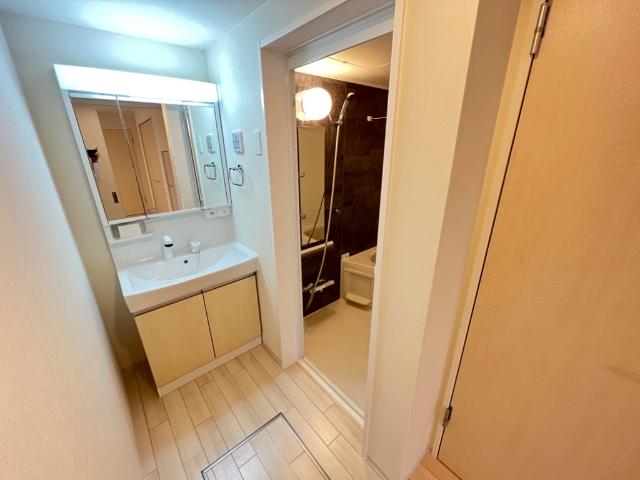 洗面設備　洗髪洗面化粧台