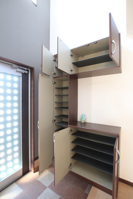 玄関　シューズボックス