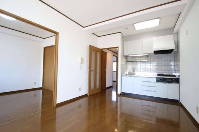 居室・リビング　別号室の参考写真です。