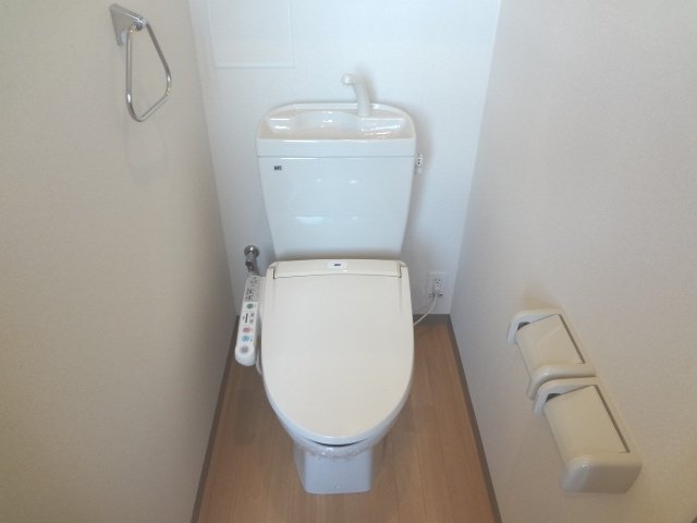 トイレ　シャワー付トイレ