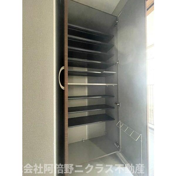 その他　内装は別部屋の参考写真です。