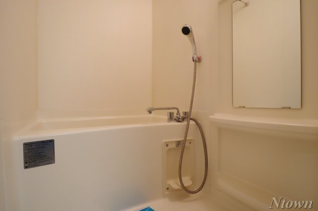 バス・シャワールーム　ゆったり過ごせるお風呂です