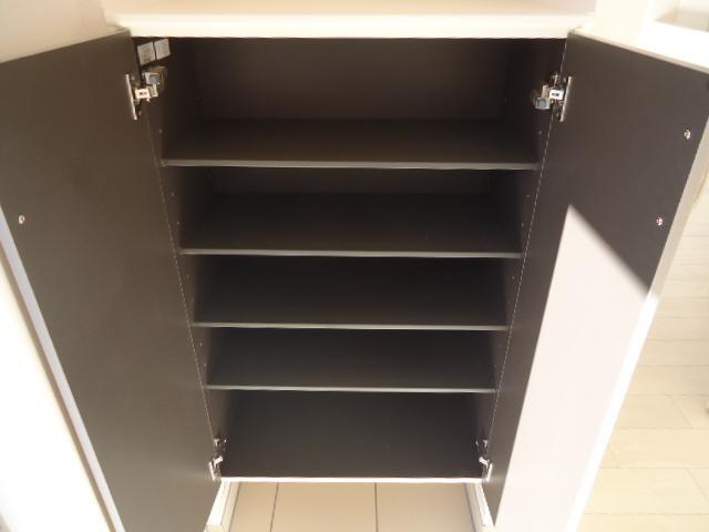 玄関　シューズボックス