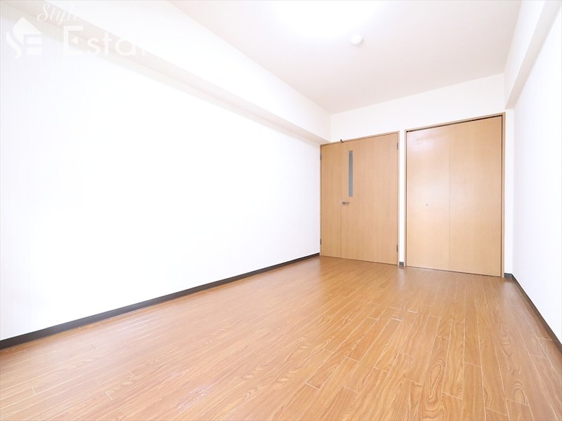 居室・リビング　洋室8帖