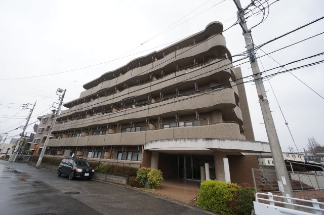 建物外観　物件、駅でお待ち合わせでのご案内歓迎！