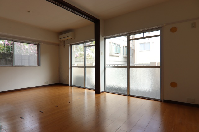 居室・リビング　別室の参考写真です。※現況優先