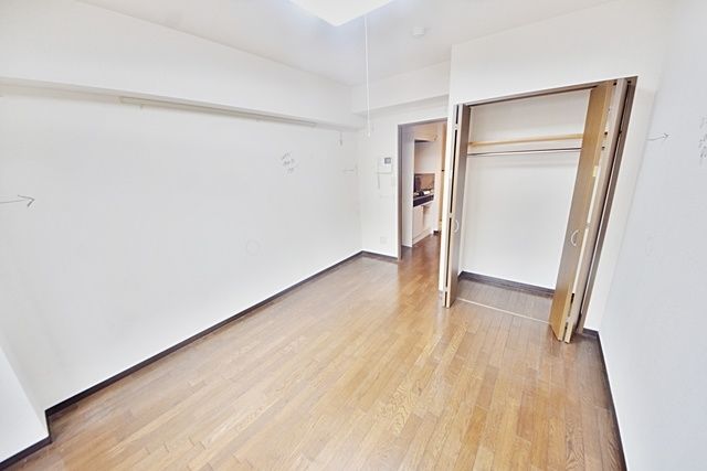 居室・リビング　★きれいなフローリングです★