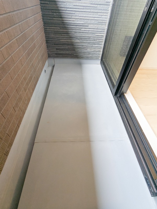 バルコニー　図面と現状に相違がある場合には現状を優先