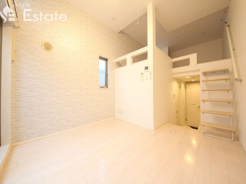 居室・リビング　内装