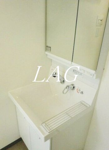洗面設備　洗面台です。