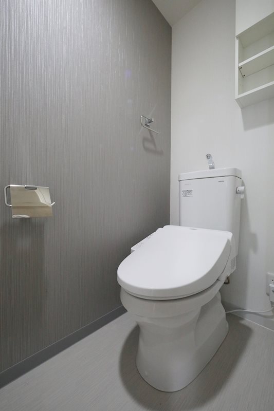 トイレ　温水洗浄便座