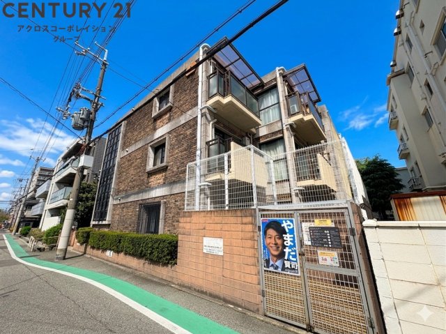 建物外観　オートロック付きで安心！宅配BOX付きで便利！