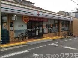 コンビニ　セブンイレブン西院月双町店（コンビニ）まで304m