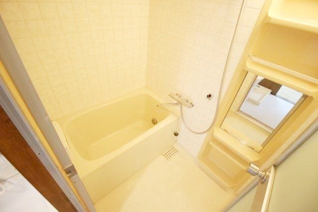 バス・シャワールーム　追焚機能付浴室・浴室乾燥機有