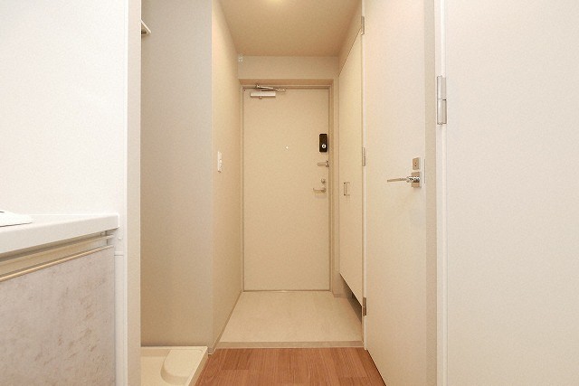 玄関　収納もある玄関です