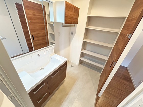洗面設備　※別部屋の写真です