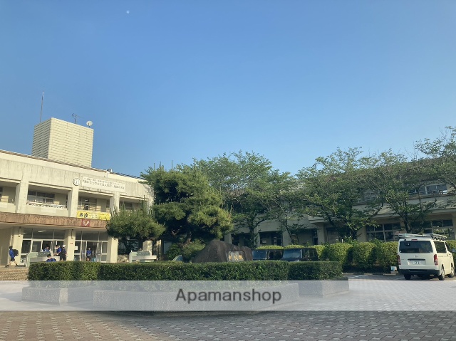 中学校　春日市立中学校春日南中学校（中学校）まで985m