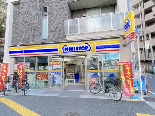 コンビニ　ミニストップ 中百舌鳥駅前店（コンビニ）まで151m