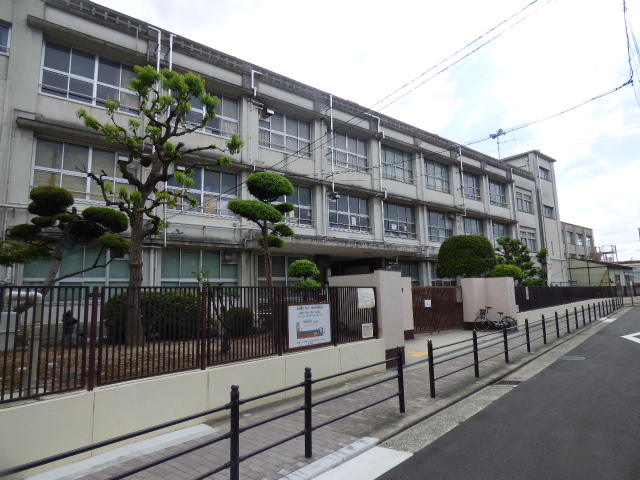 小学校　生野南小学校（小学校）まで1237m