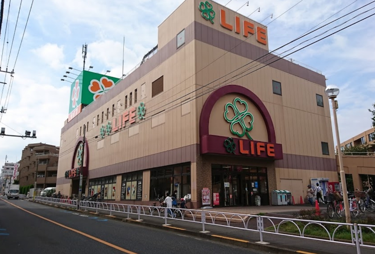 スーパー　ライフ経堂店（スーパー）まで652m