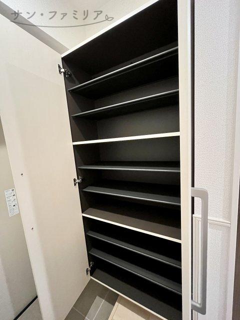 収納　同一物件別部屋写真