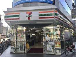 コンビニ　セブンイレブン京急蒲田駅前店（コンビニ）まで118m