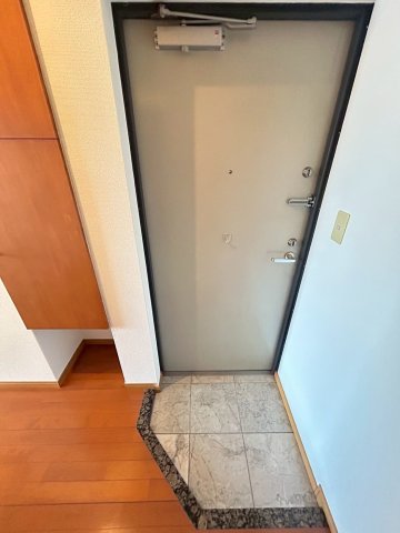 玄関　別号室の写真です。ご参考までに