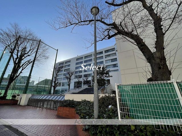 高校・高専　みなと総合高等学校（高校・高専）まで141m