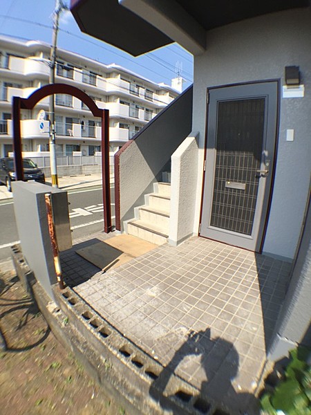 エントランス　毎日通るエントランスはこのようになっています