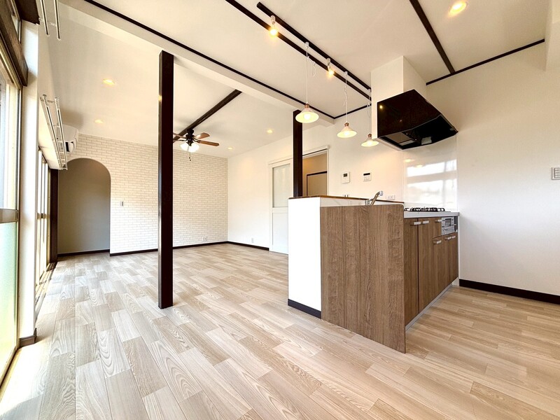 ミロメゾン船橋藤原6丁目の居間写真